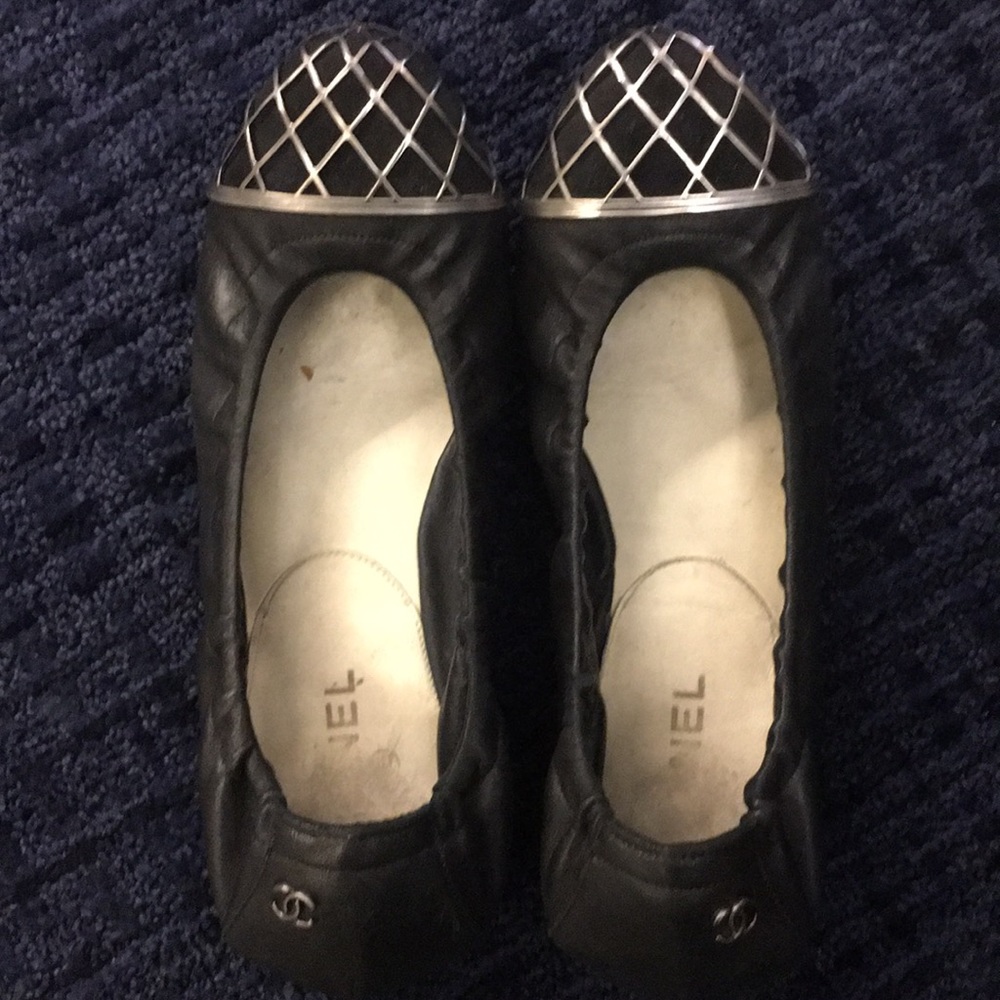 Chanel flats size 38